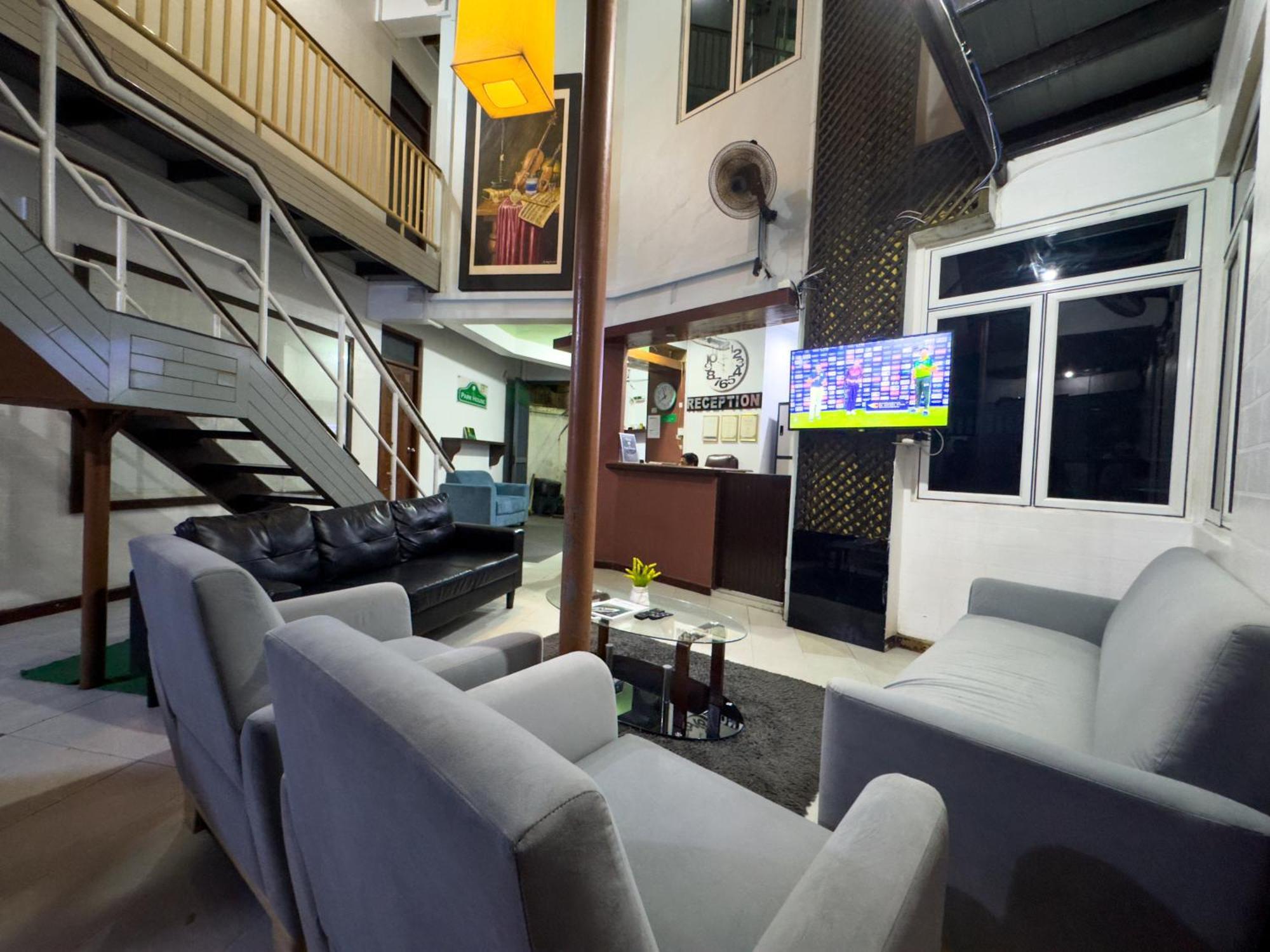 The Park House Hotel Мале Екстериор снимка